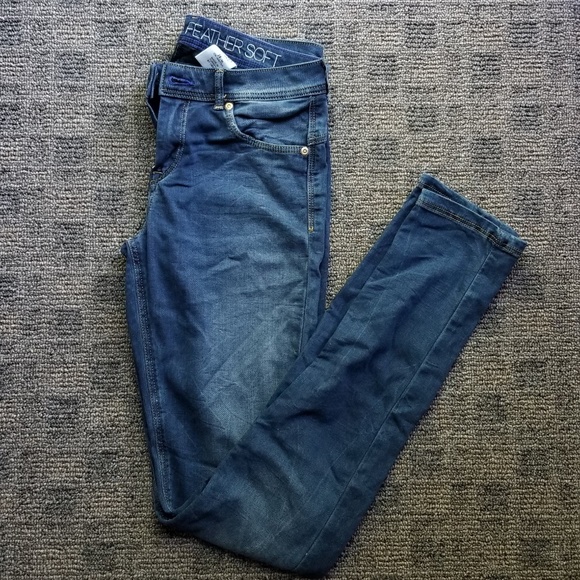 H\u0026M | Jeans | Feather Soft Jeggings 
